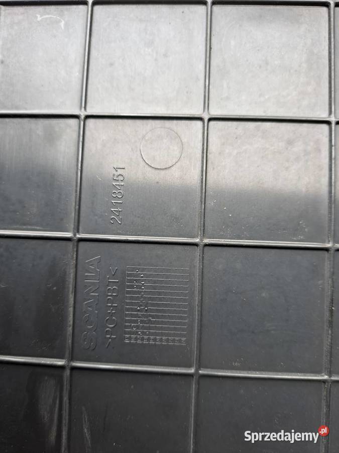 Zaślepka stopnia 2418451 2418452 Scania R ciężarowe Staszów sprzedam