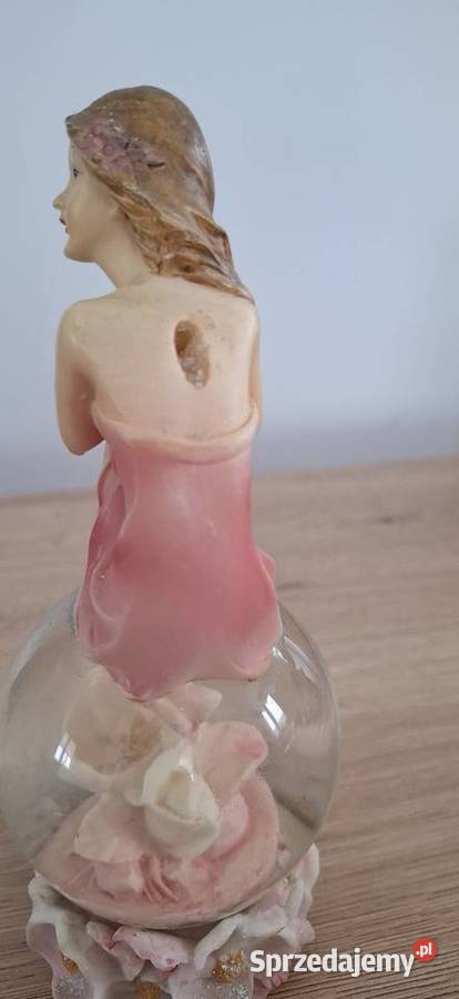 Śnieżna kula wróżka na kuli sprzedam