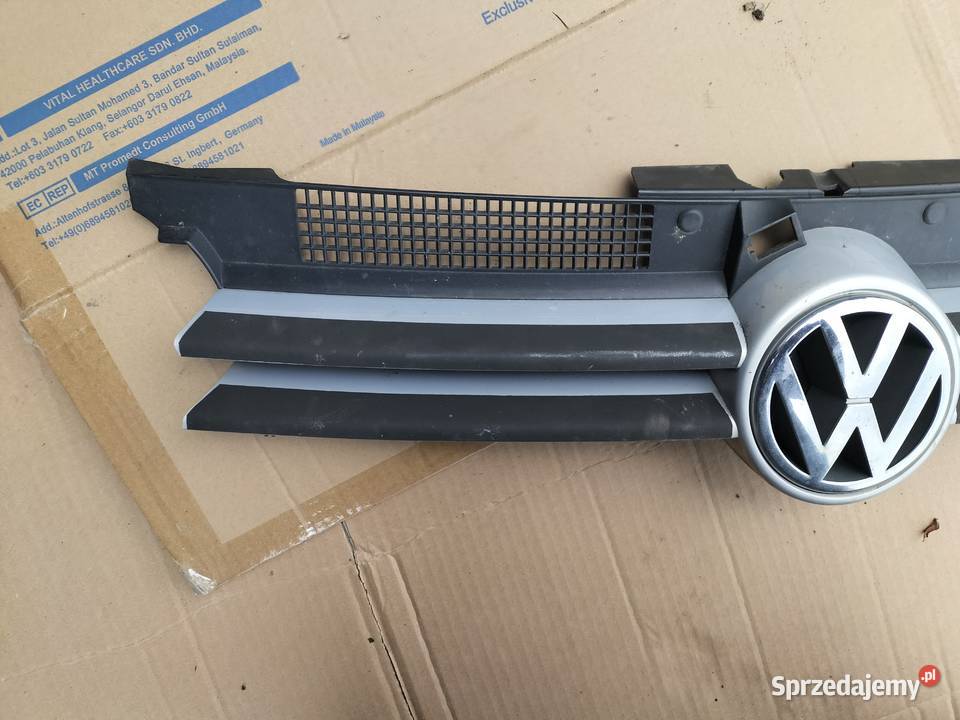 GOLF 4 MK4 ATRAPKA ZDERZAKA ATRAPA GRILL osobowe sprzedam