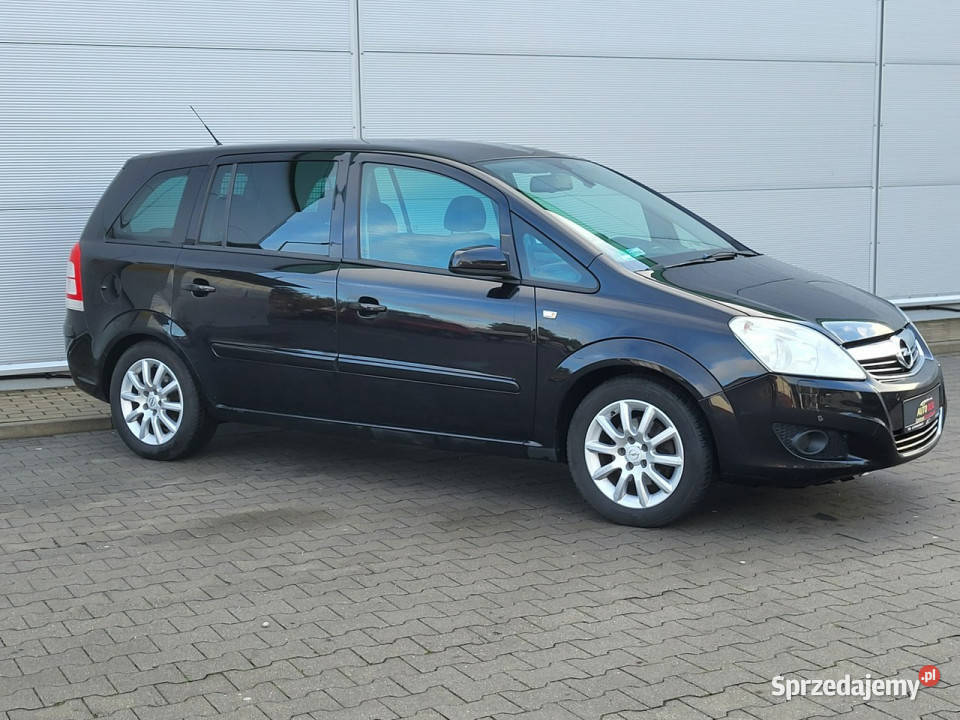 Opel Zafira 18i Benzyna 7 osób 2 komplety kół 140KM Piła