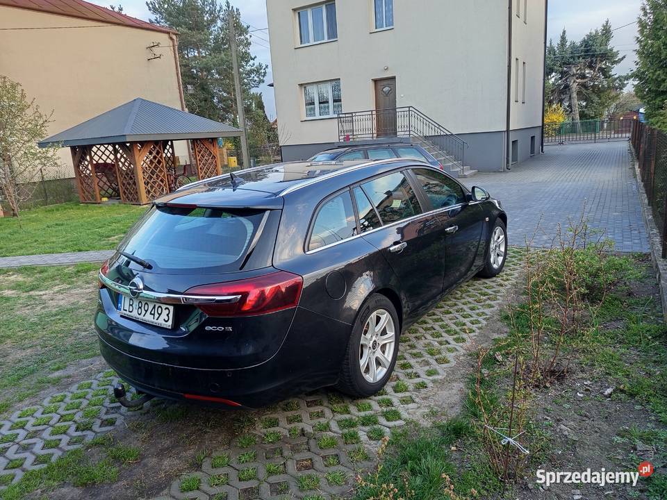 Insigniawersja poliftowa pełna wyposażenia