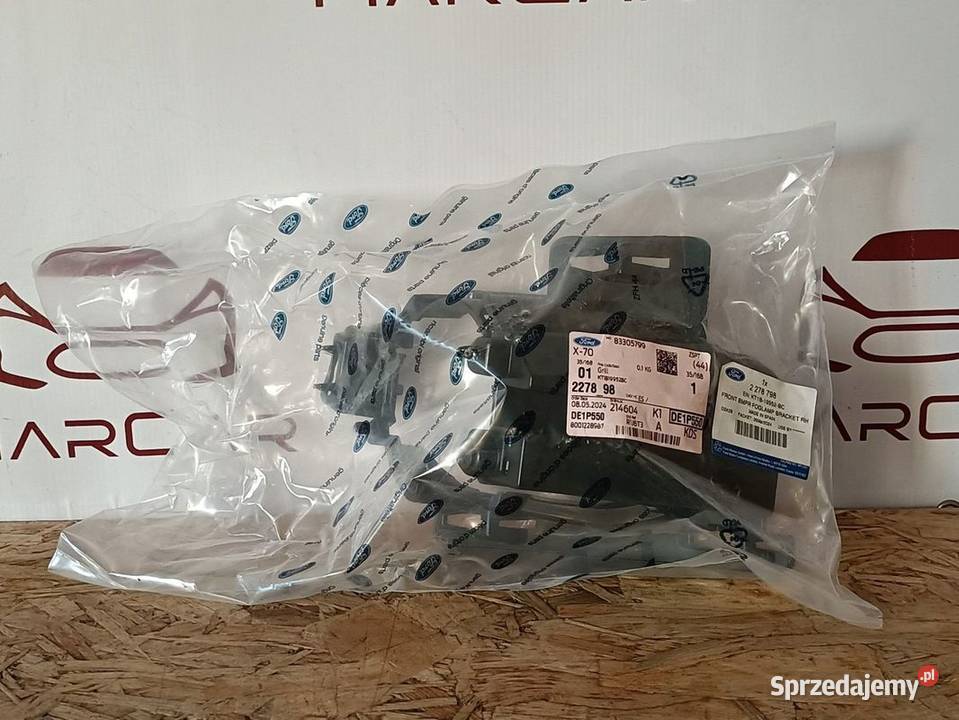 FORD TOURNEO CONNECT 18 ŚLIZG UCHWYT HALOGENU