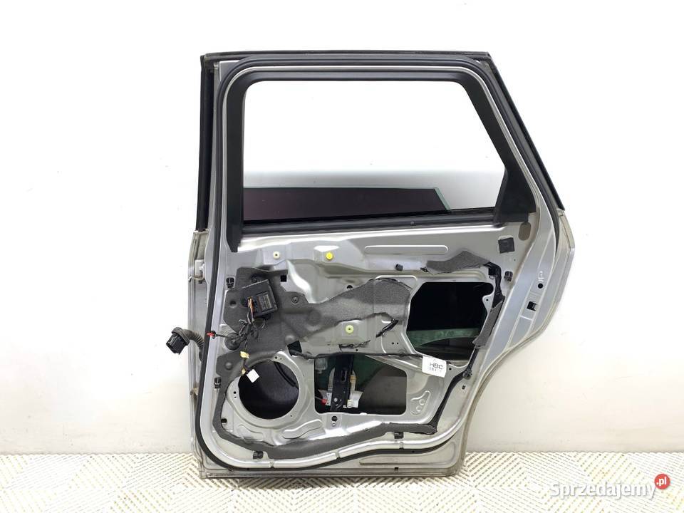 DRZWI PRAWY TYŁ FORD MONDEO MK4 Kombi 0715 Drzwi