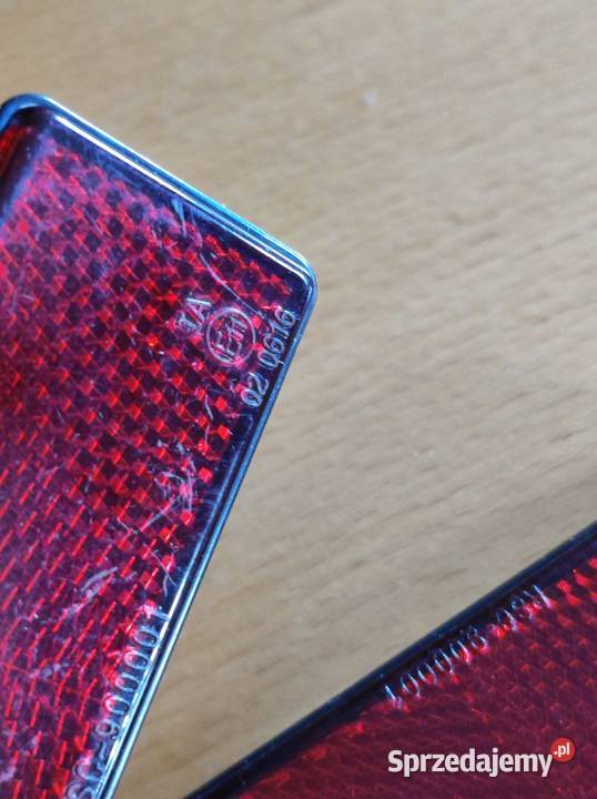 czerwone odblaski prostokątne ostrzegawcze Kielce