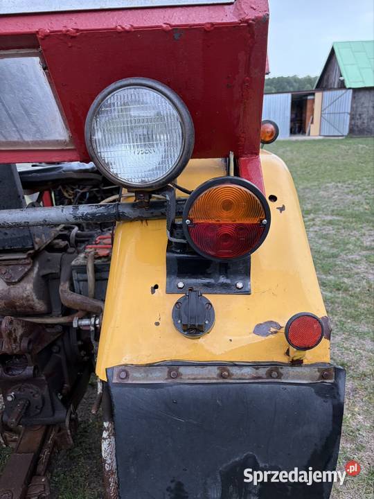 Ciągnik rolniczy C 330 1989 Przyczepy rolnicze Wodynie