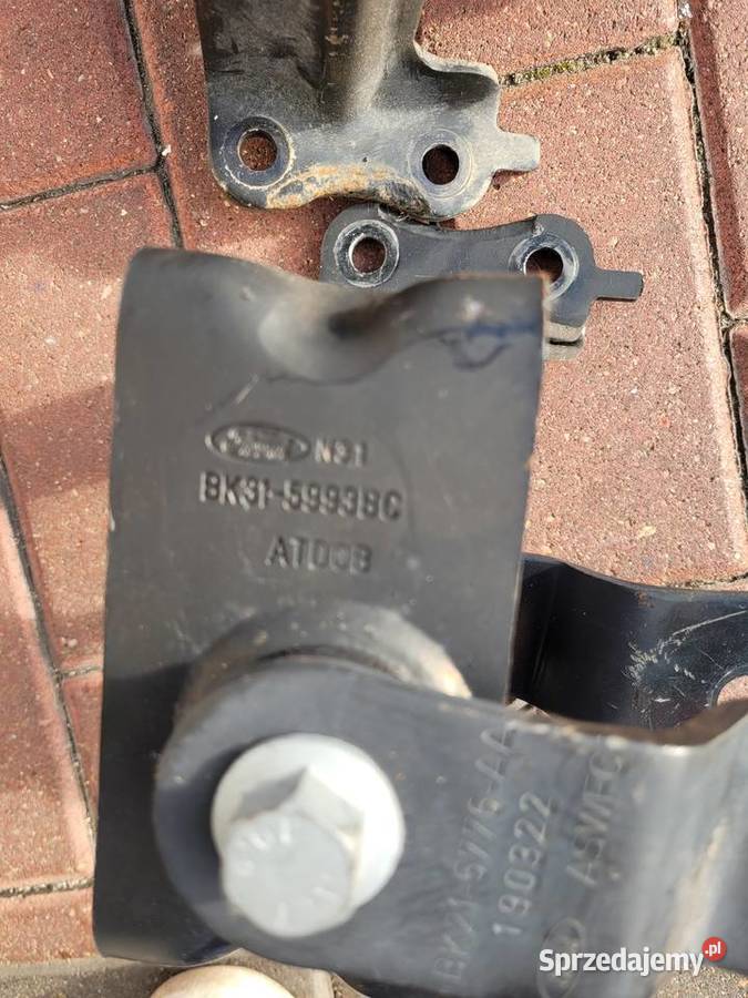 Mocowanie Resoru Ford BK315993BC 6C115894AD Zawieszenie i układ kierowniczy Radom