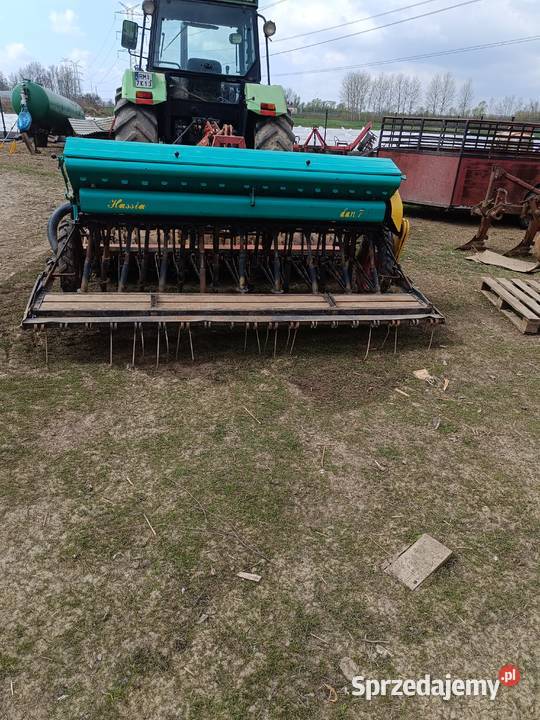 Sprzedam siewnik Hassia 25m Sadkowa Góra sprzedam
