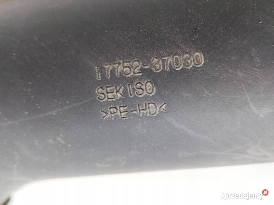 DOLOT POWIETRZA 1775237030 16 16V Toyota Avensis