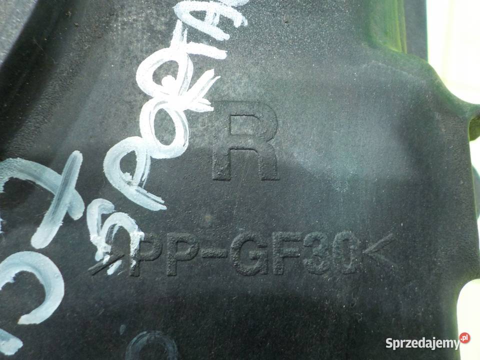 KIA SPORTAGE II 20 CRDI 05r 5D halogen prawy osobowe Suków