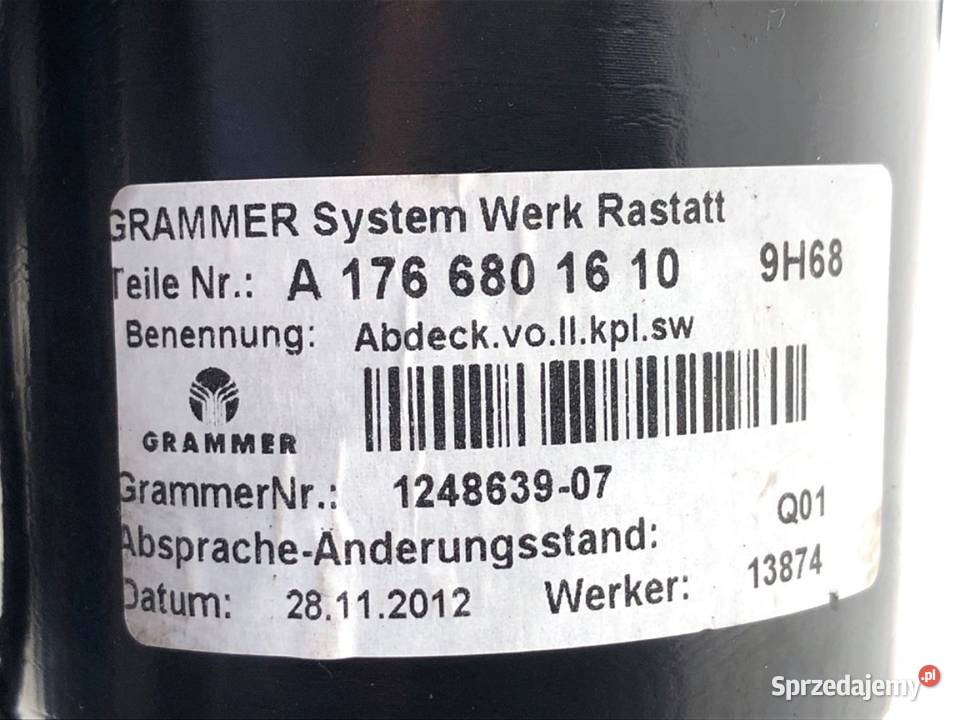 UCHWYT NA NAPOJE MERCEDES W176 A1766801610 1218 Uchwyty fabryczne