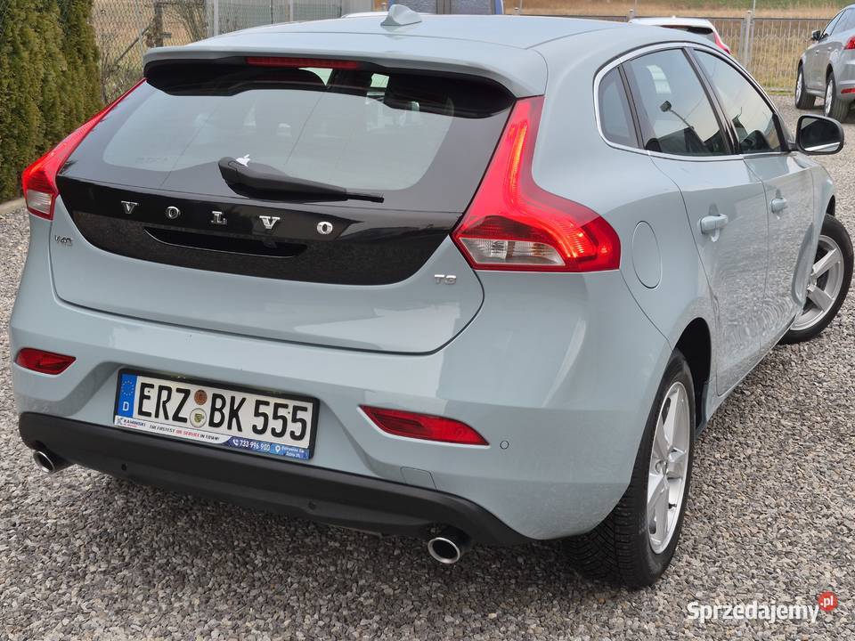 Volvo V40 20 benzyna 152Inscription 4/5