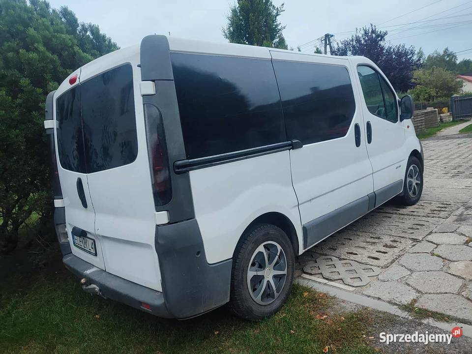 Renault Trafic uszkodzony silnik 1900cm3 Samochody osobowe Poddębice