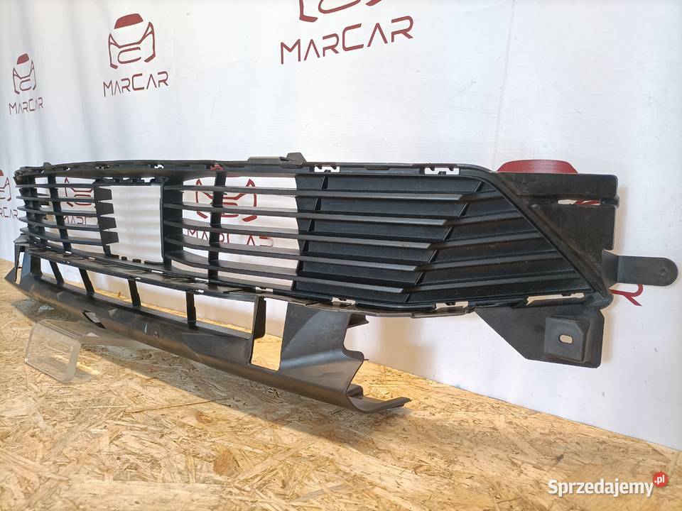 PEUGEOT 5008 II 2 LIFT ATRAPA KRAKTA ŚRODKOWA Pleszew