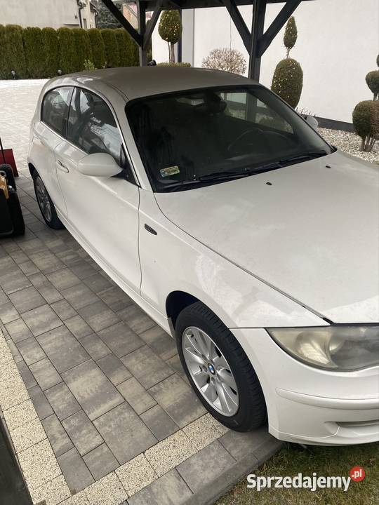Uszkodzone BMW Seria 1 20 diesel 2007r Stary Sącz