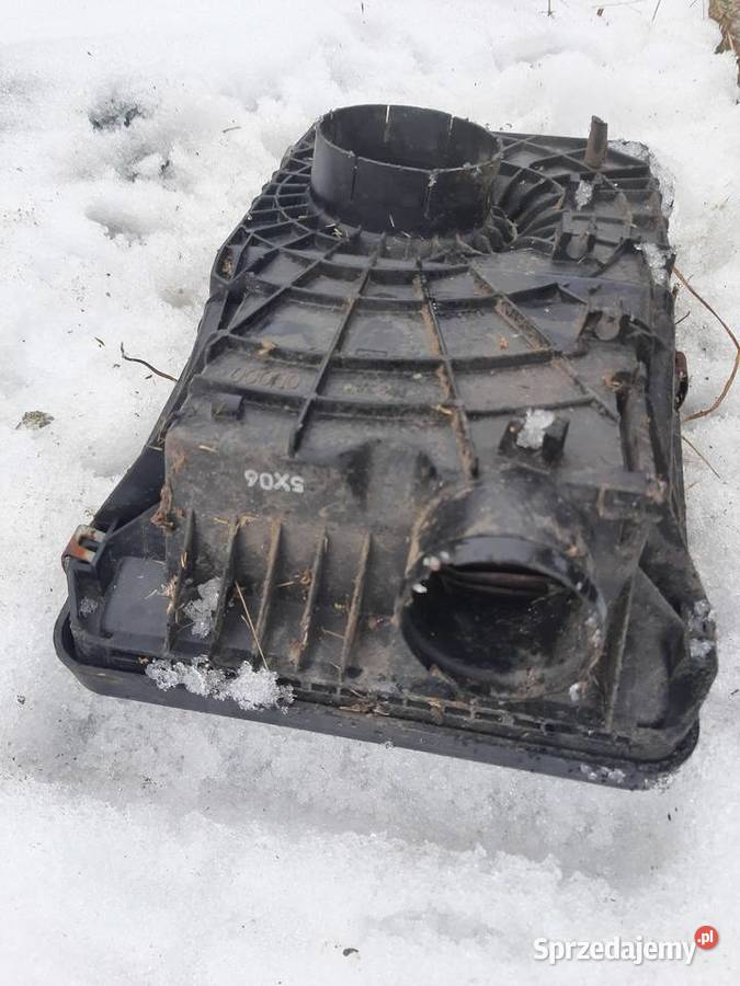 Nissan Micra K11 13 16V obudowa filtra powietrza Ksawerów sprzedam