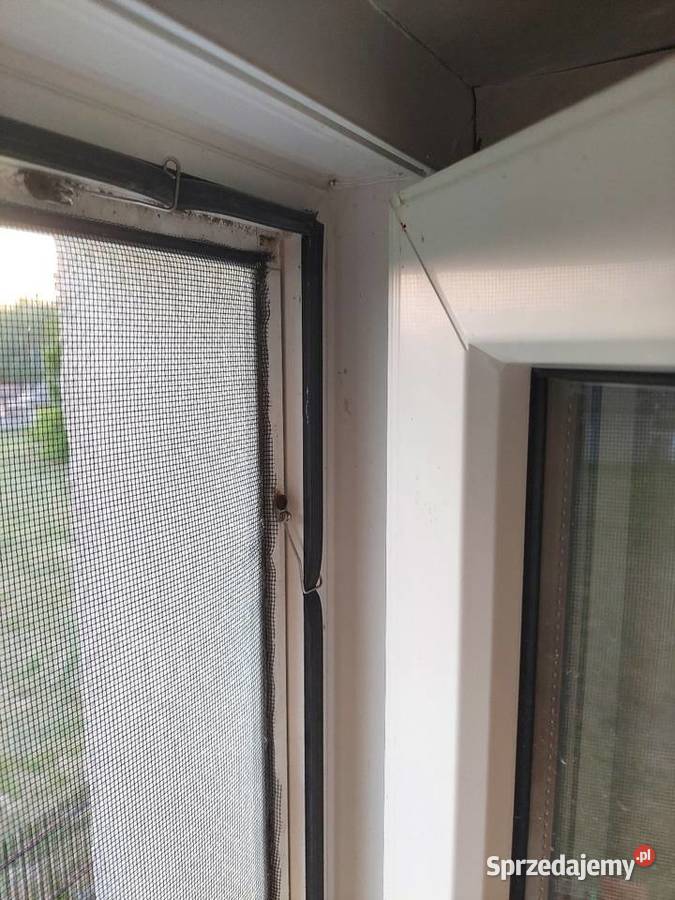 Okno drzwi balkonowe dwuskrzydłowe z moskitierą Korzeniów sprzedam