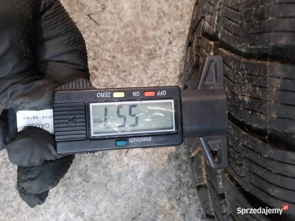 4X OPONA ZIMOWA BARUM 19565R15 91T 4616 641 557