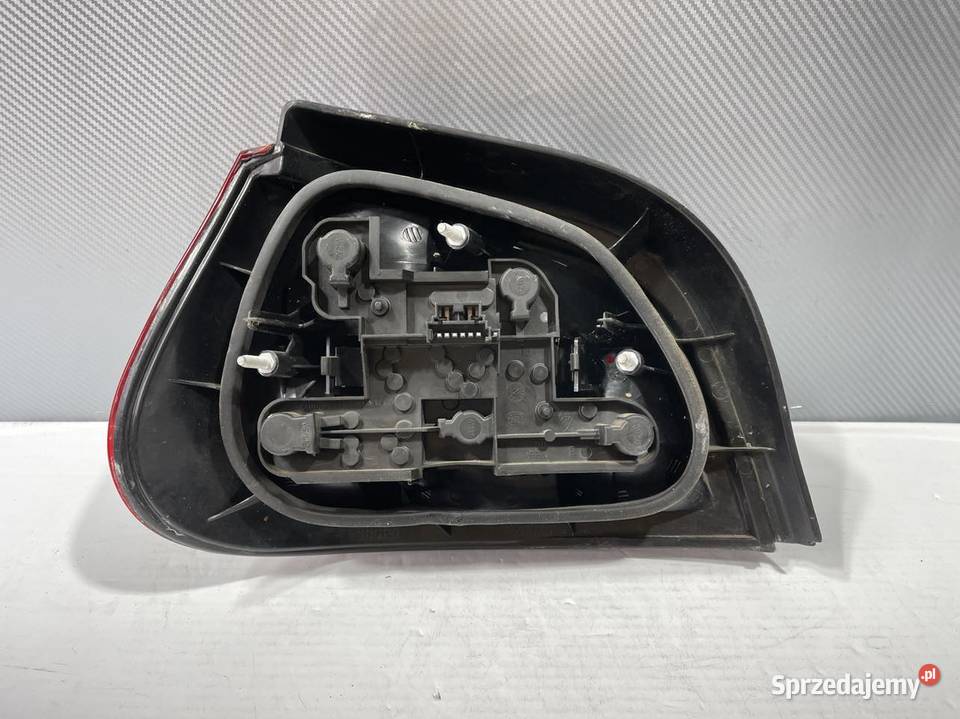 RENAULT MEGANE 1 LIFT PRAWA LAMPA TYŁ HB Ostroróg