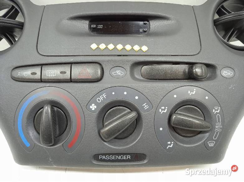 PANEL NAWIEWU Toyota Echo I 19992005 osobowe
