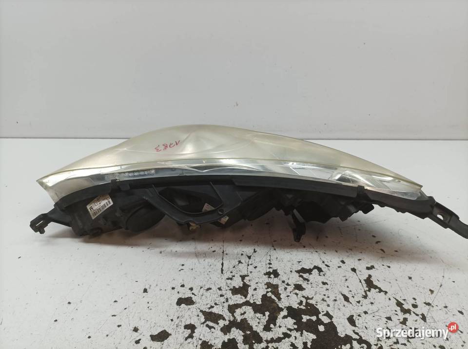 LAMPA PRZÓD PRAWA 9660235980 0301213202 Peugeot Lampy przednie sprzedam