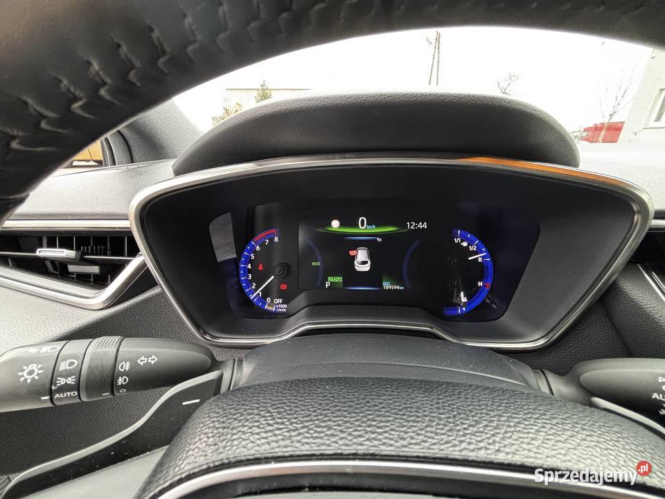 Toyota Corolla TS 20 Hybrid Opole sprzedam