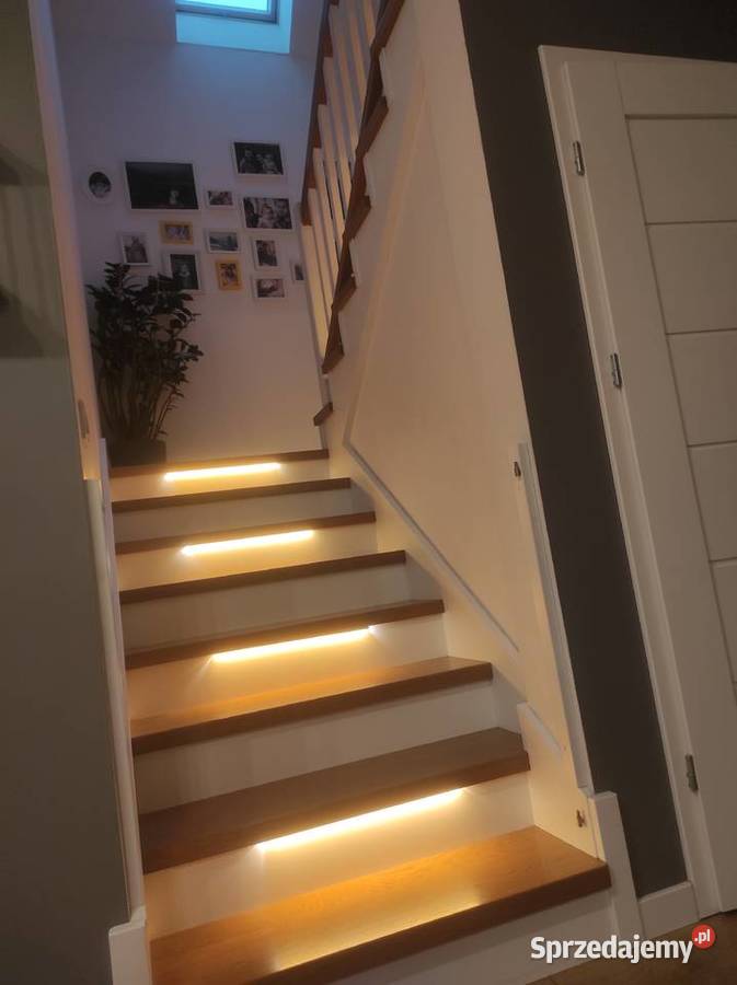 Komfortowy dom bliźniak z garażem na działce 45 450m2 Niepołomice