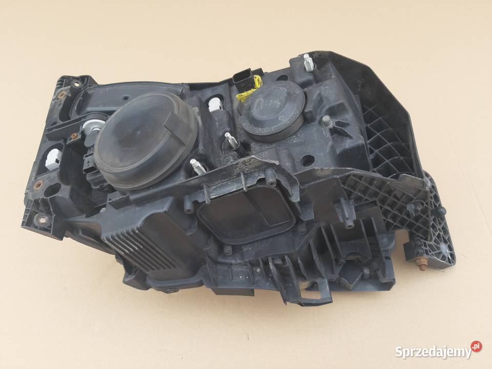 RENAULT GAMA T RANGE REFLEKTOR LEWY LAMPA LEWA Oświetlenie Trzciel sprzedam