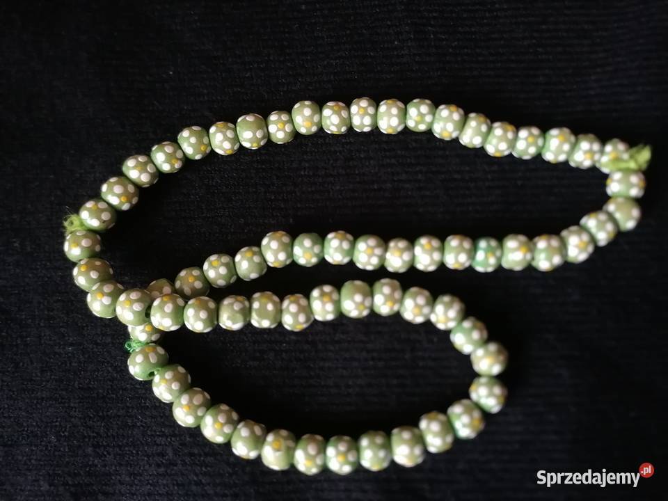 Korale zielone stokrotkiDługość 27