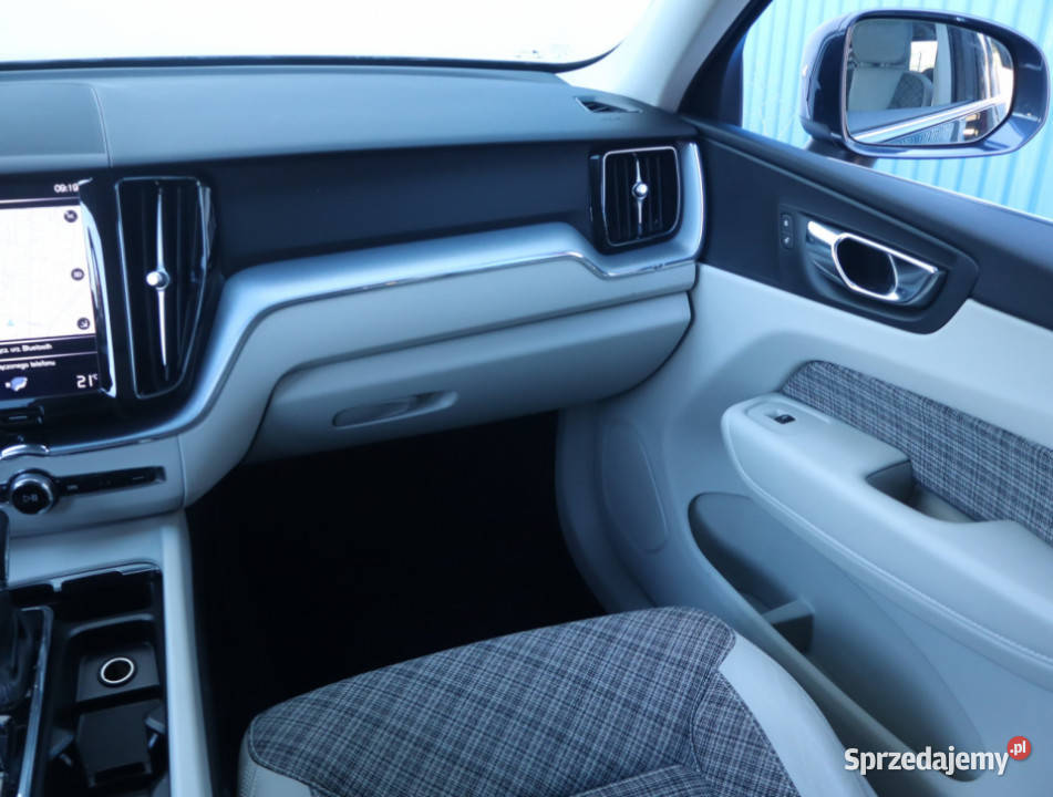 Volvo XC60 D4 kamera cofania Łódź sprzedam