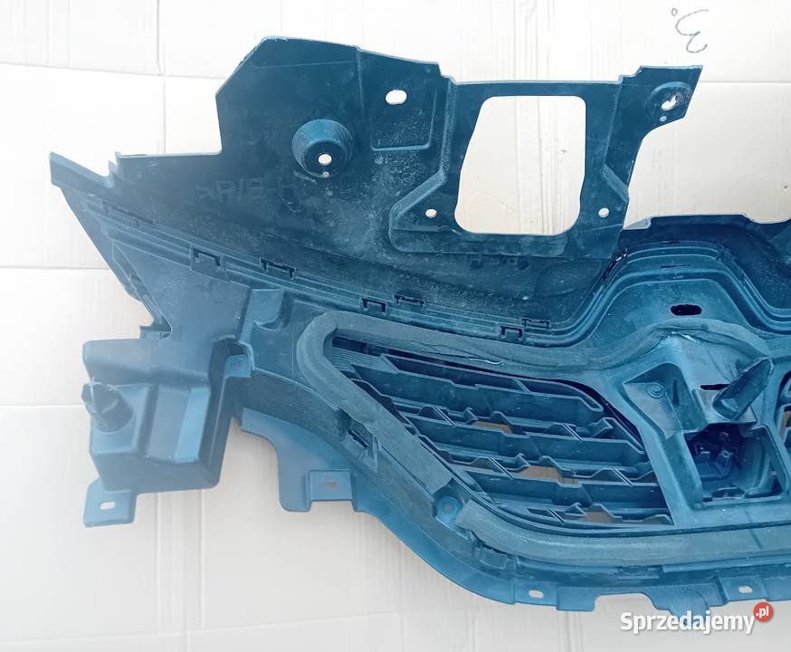 Renault Captur II grill atrapa chłodnicy Przeźmierowo