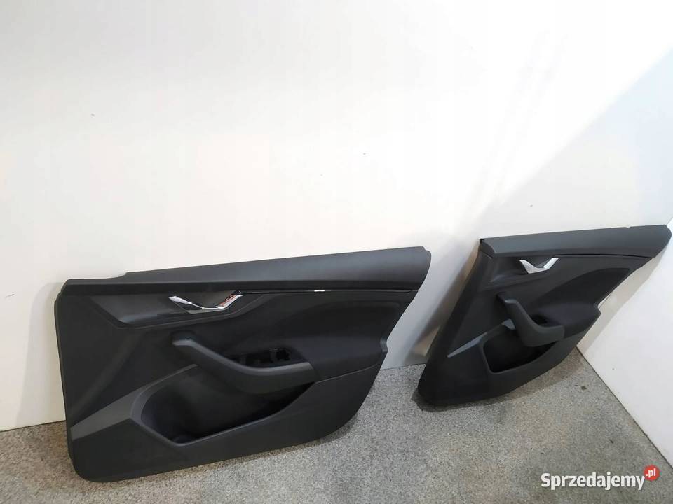 FOTELE KANAPA BOCZKI EUROPA KOMPLET Skoda Scala