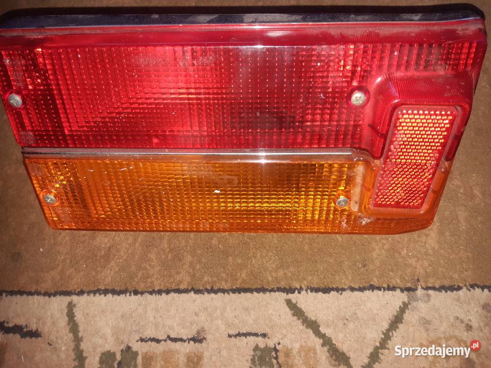 Lampa tylna lewa Fiat 125 p lewe Stary Sącz