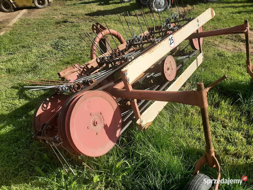 Przewracarka zgrabiarka pasowa do siana 3rzedowa Jasło