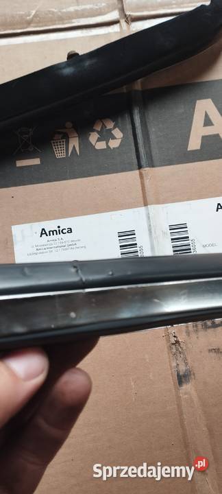 Listwy chromowane pod lampy Mercedes w 123 Tarnów