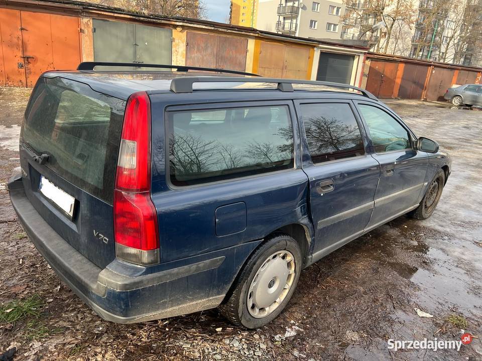 Zderzak tylny V70 24 D5 kolor 60426 osobowe Zderzaki