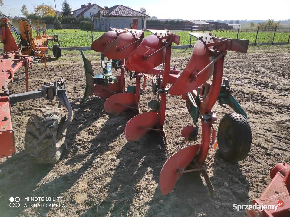 Pług 4 skibowy obrotowy Kverneland sprowadzony Radom