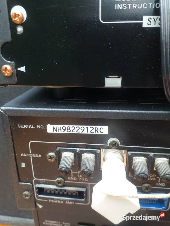 Wieża Pioneer z kolumnami Kórnik