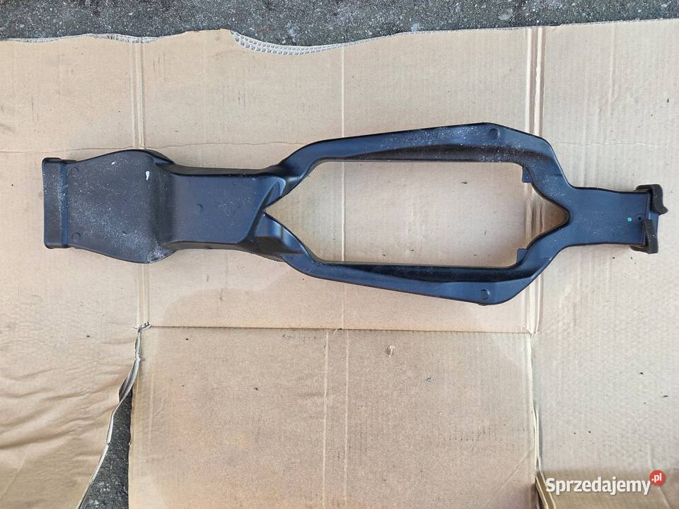 Audi A4 B8 kanał powietrza 3 strefa 8K0857039 Rybno sprzedam