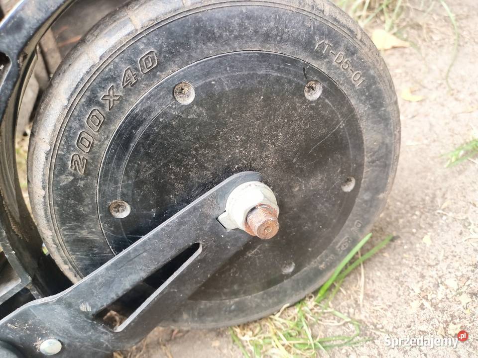 Silnik z oponą do hulajnogi Dębno