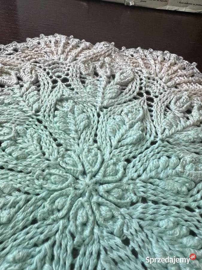 Serwetka szydełkowa reliefowa 3D Warszawa