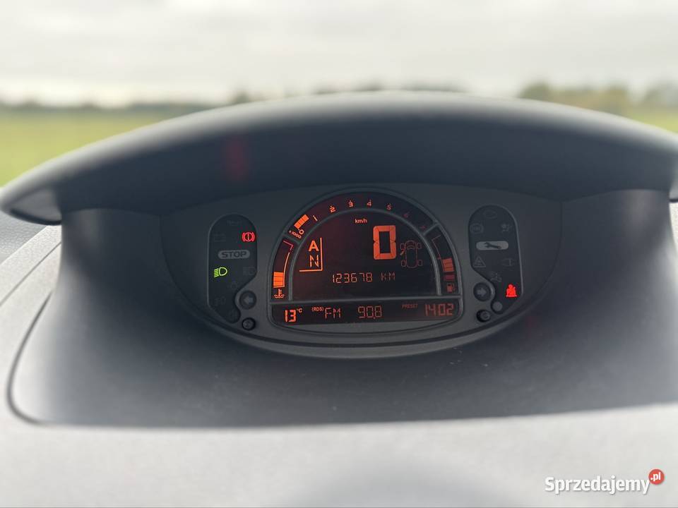 Renault Modus 12 automat radio Kadłub Turawski