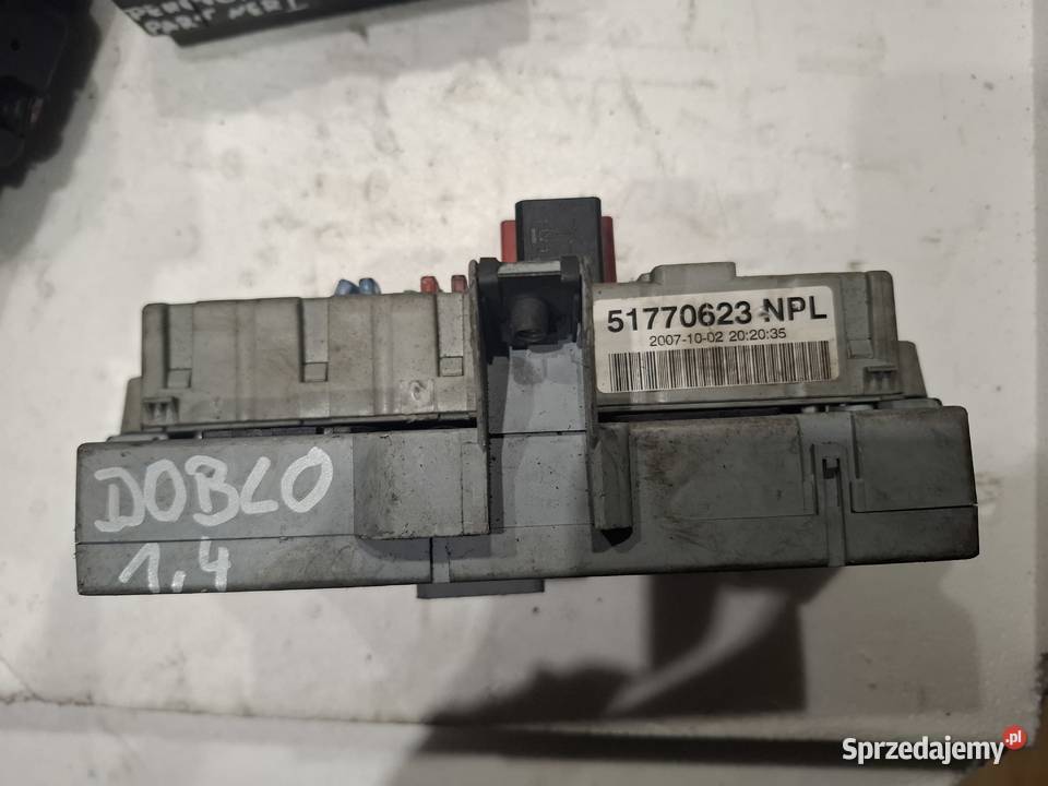 FIAT DOBLO I skrzynka bezpieczników 51770623 świętokrzyskie