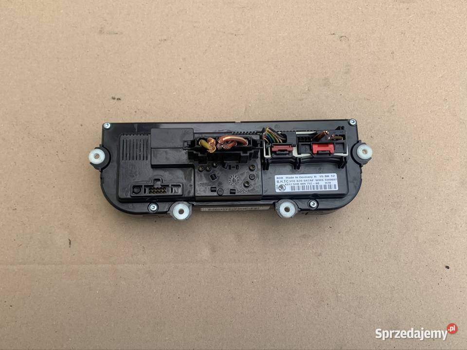 3T0820047 panel nawiewu klimatyzacji skoda Rok produkcji 2012 Szczecin
