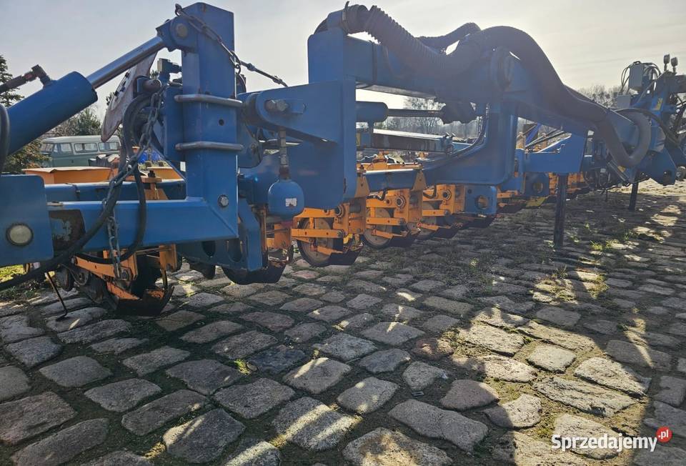 Siewnik 18 rzędowy do buraków i rzepaku Kleine nieuszkodzony Różyny