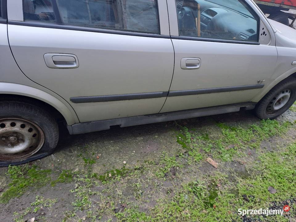 OPEL ASTRA KOMBI G DRZWI Września