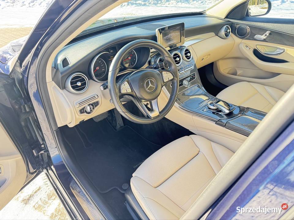 MercedesBenz W205 C300 4MATIC 2015r Motoryzacja Lublin
