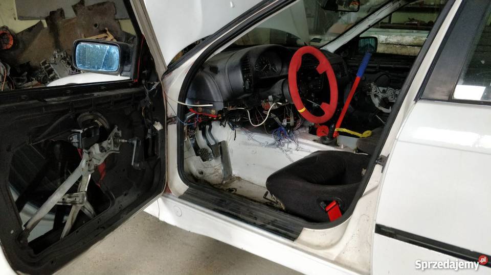 BMW E36 GRUZ nieuszkodzony świętokrzyskie Kielce