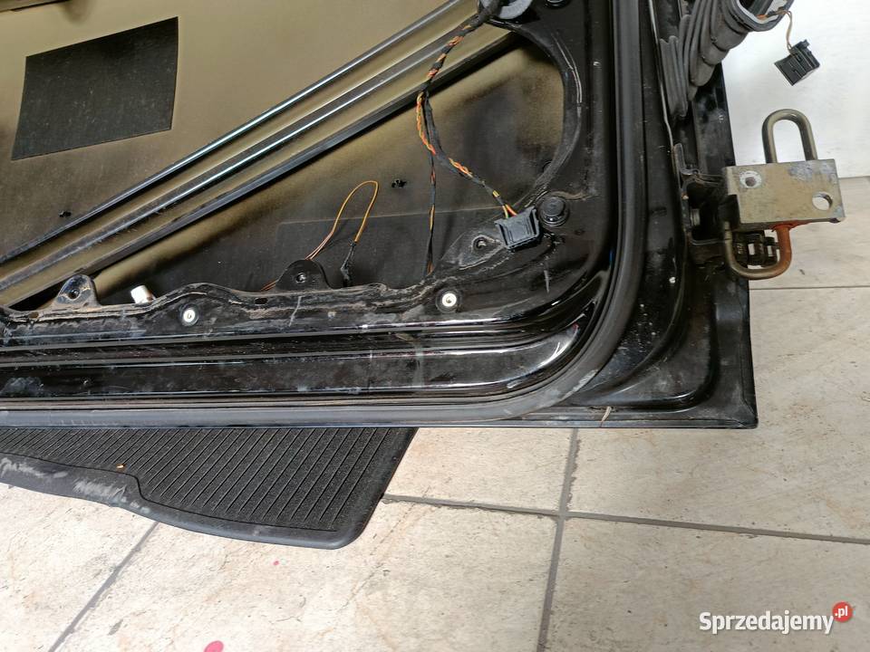 VW POLO IV DRZWI LEWE 3D Zgorzelec