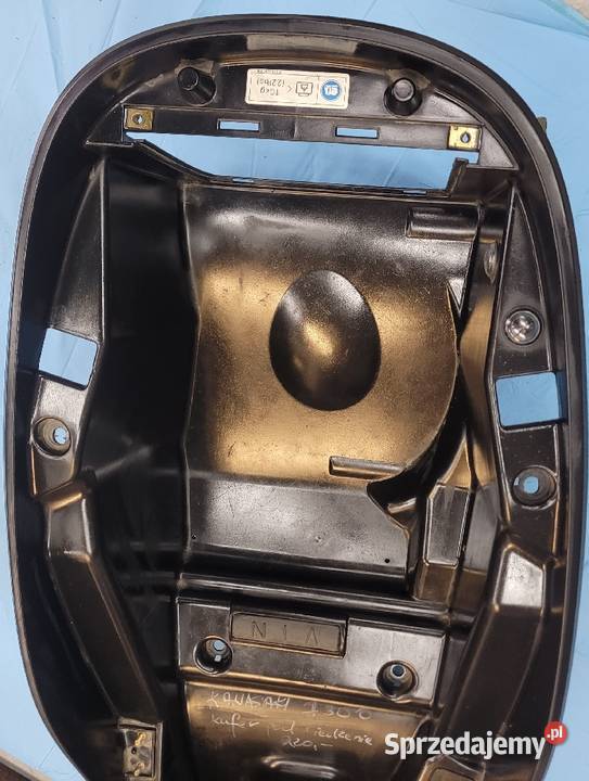 Kawasaki J 300 schowek pod siedzenie wypełnienie Elementy nadwozia