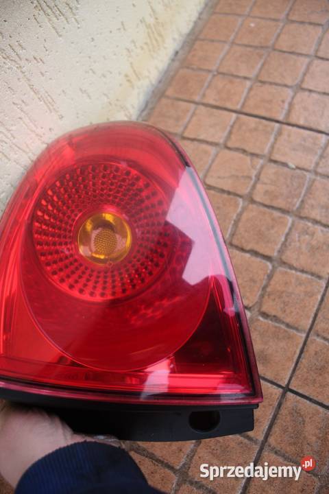 LAMPA PRAWY TYŁ SEAT ALTEA 5P0945112 osobowe